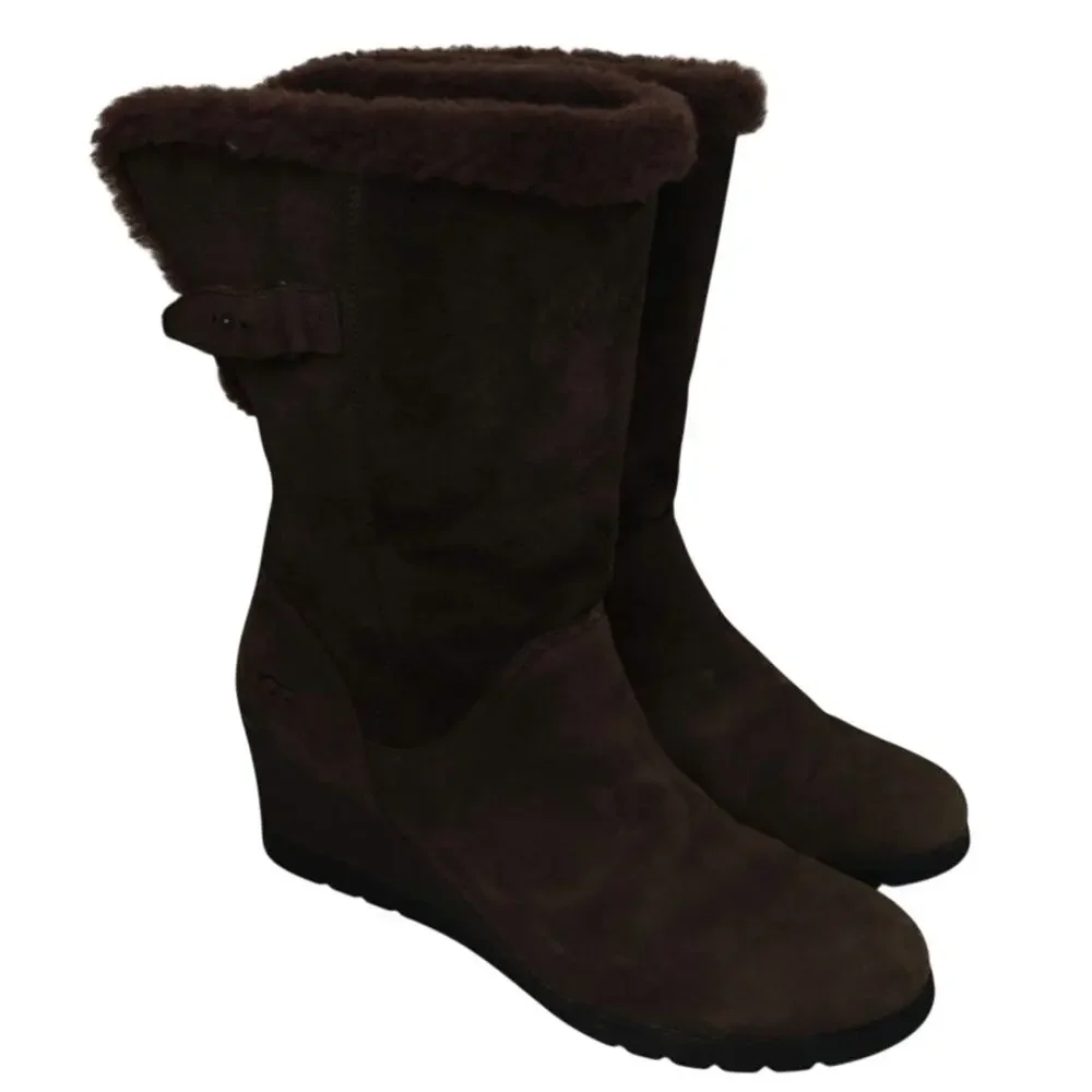 Brown wedge Ugg Boots sz 9